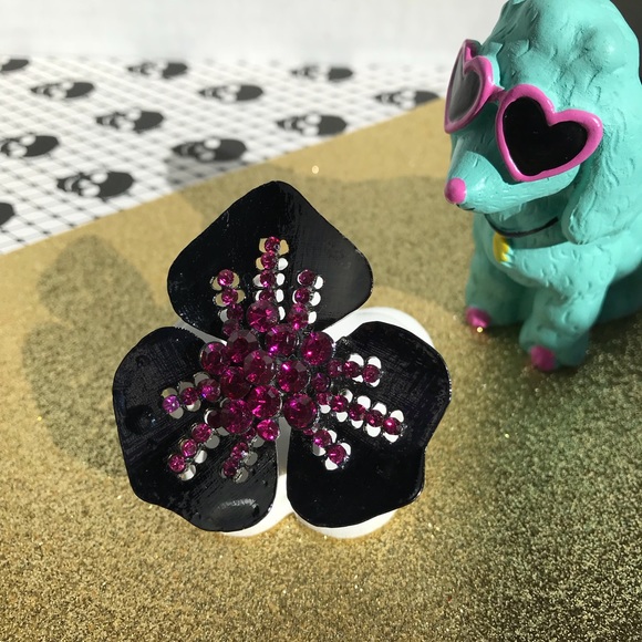 3 for $15 🌸Statement ring 🌸 - Picture 5 of 5